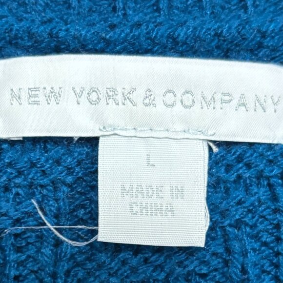 New York & Company Tunic Sweater - Handkerchief hem - Women's L Preowned - 2104 - Picture 2 of 3